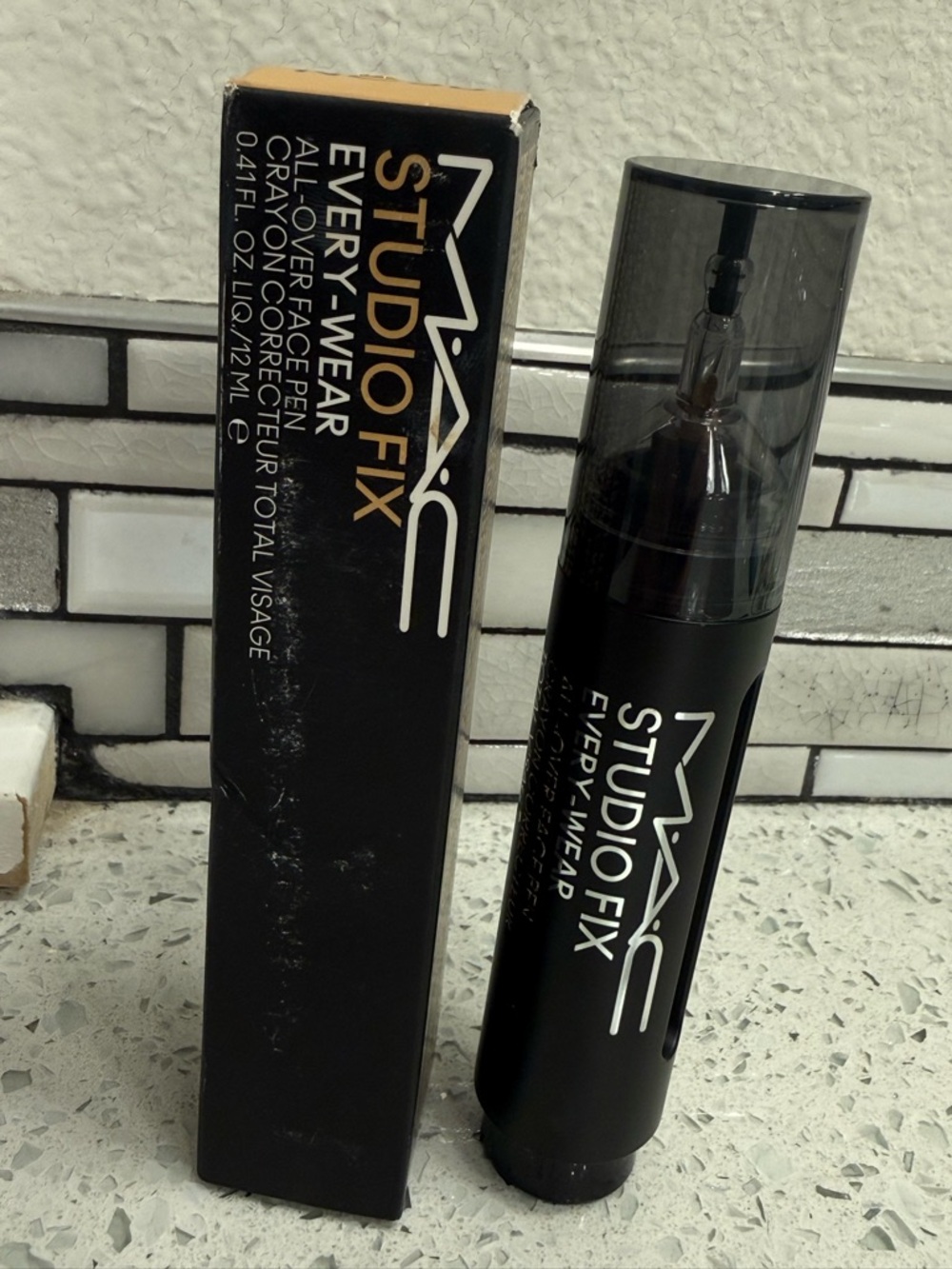 MAC Cosmetics Studio Fix Everywear All-Over Face Pen - NC30 - Brand new
